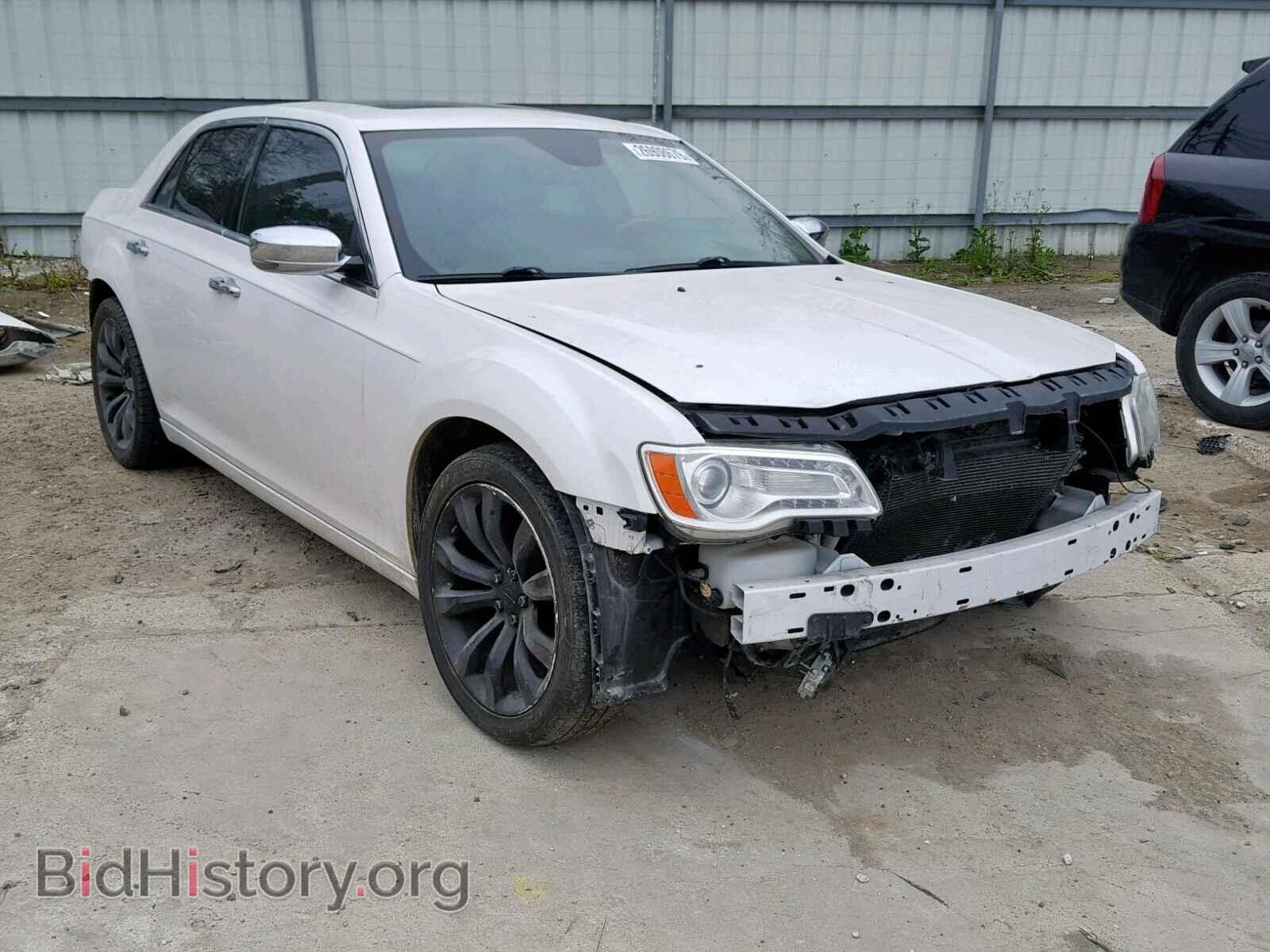 Photo 2C3CA6CT0BH528806 - CHRYSLER 300 2011