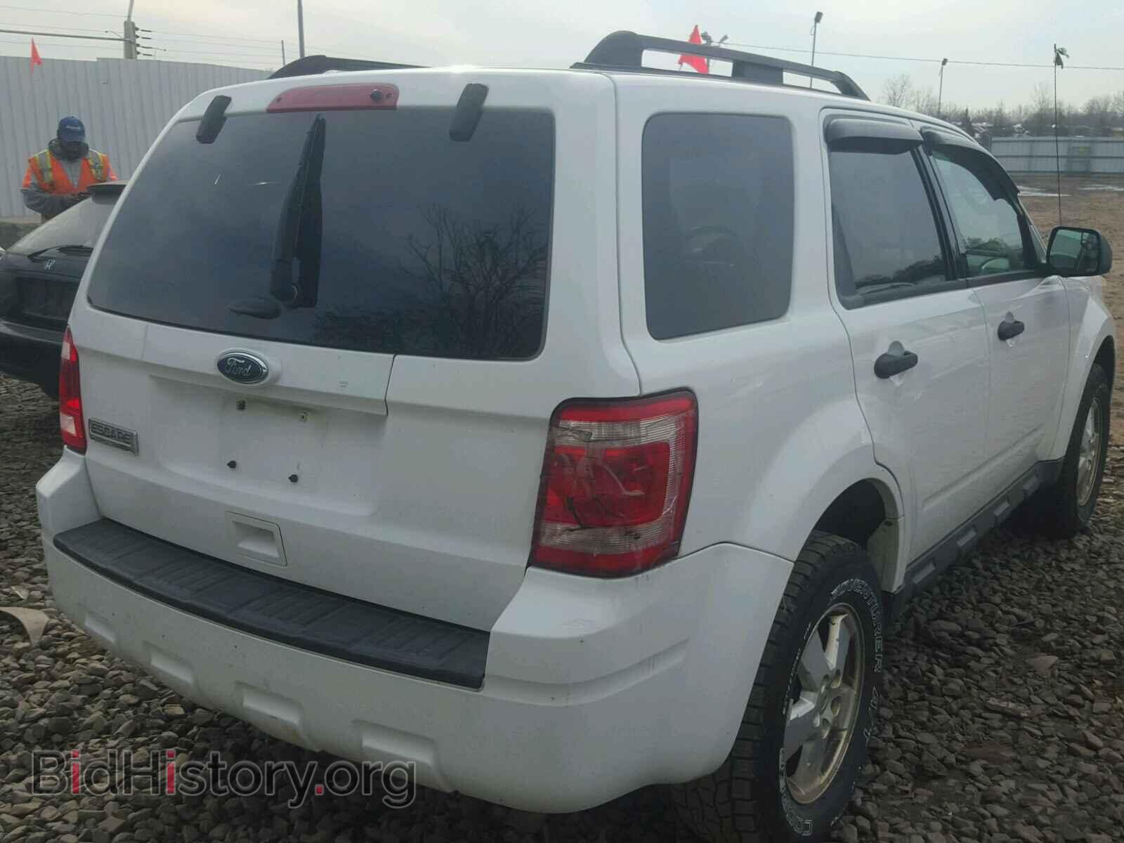 2011 FORD ESCAPE - VIN: 1FMCU9D72BKC11751 - Photo 4