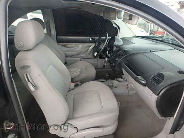 2000 VOLKSWAGEN BEETLE - VIN: 3VWCD21C1YM447478 - Фото 5