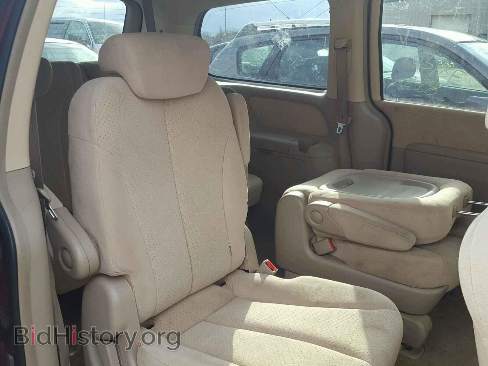 2007 HYUNDAI ENTOURAGE - VIN: KNDMC233676014454 - Фото 6