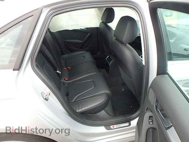 2012 AUDI A4 - VIN: WAUFFAFL7CA047392 - Фото 6