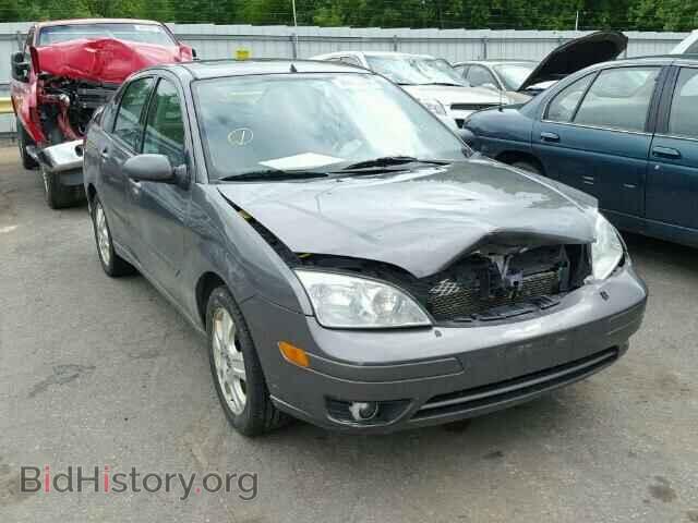 Photo 1FAHP38Z35W168938 - FORD FOCUS 2005