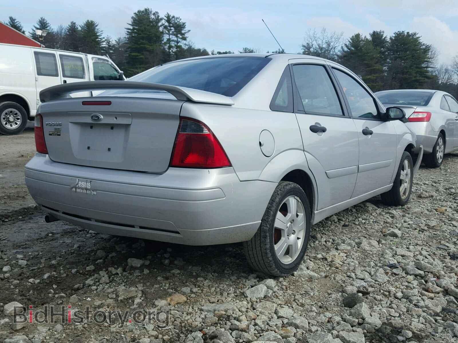 2007 FORD FOCUS - VIN: 1FAHP34N37W295470 - Фото 4