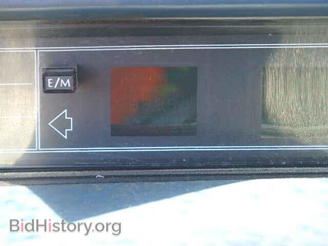 1992 CADILLAC DEVILLE - VIN: 1G6CD53B1N4221475 - Photo 8