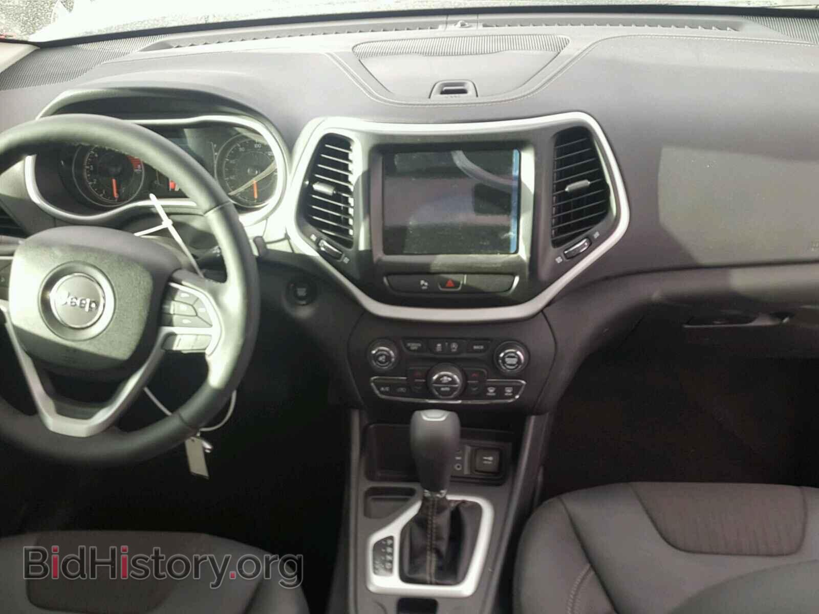 2018 JEEP CHEROKEE - VIN: 1C4PJLLX4JD561009 - Фото 9