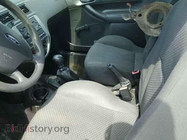 2005 FORD FOCUS - VIN: 3FAFP31N75R152212 - Фото 5