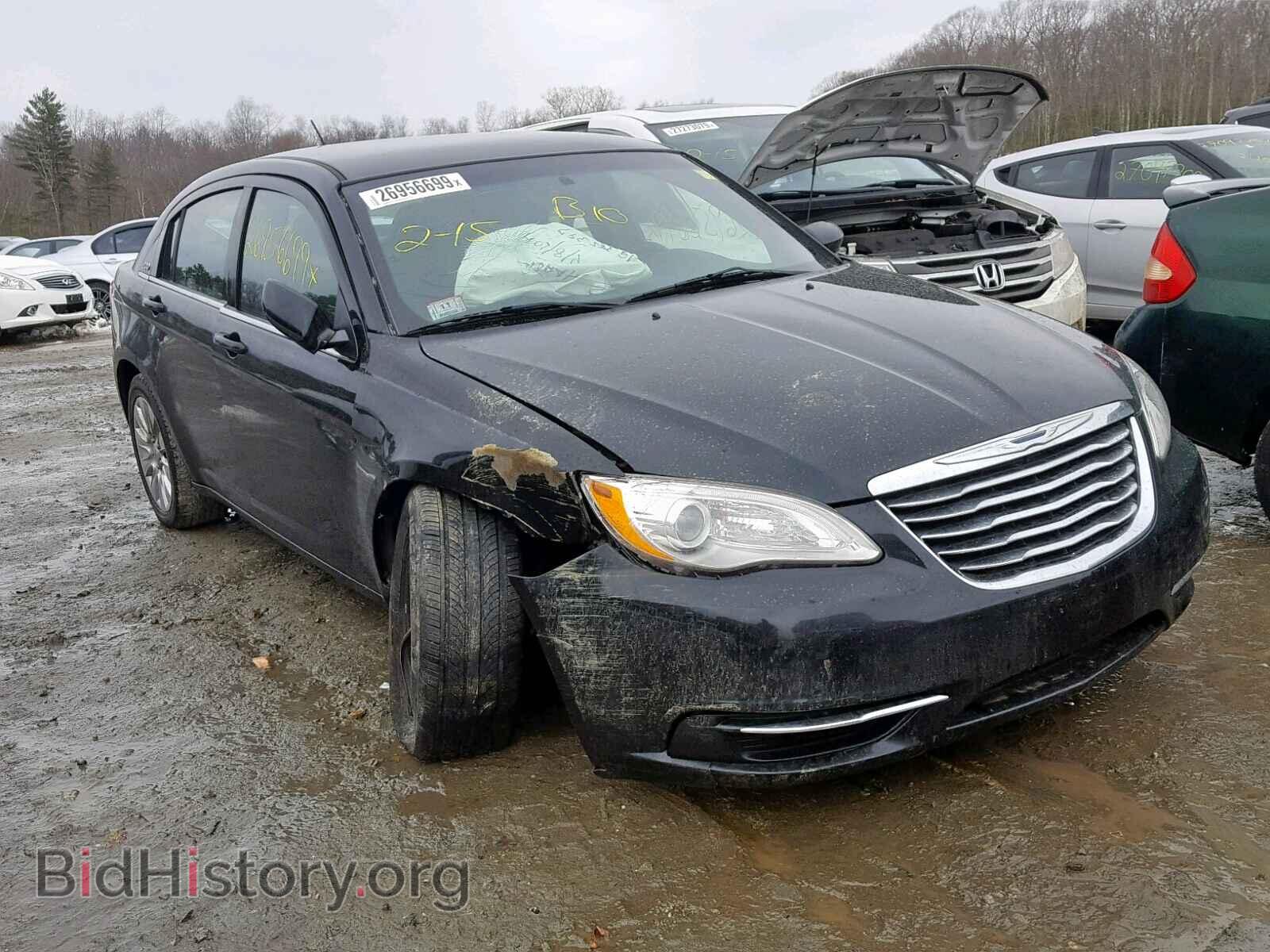 Photo  - CHRYSLER 200 2013