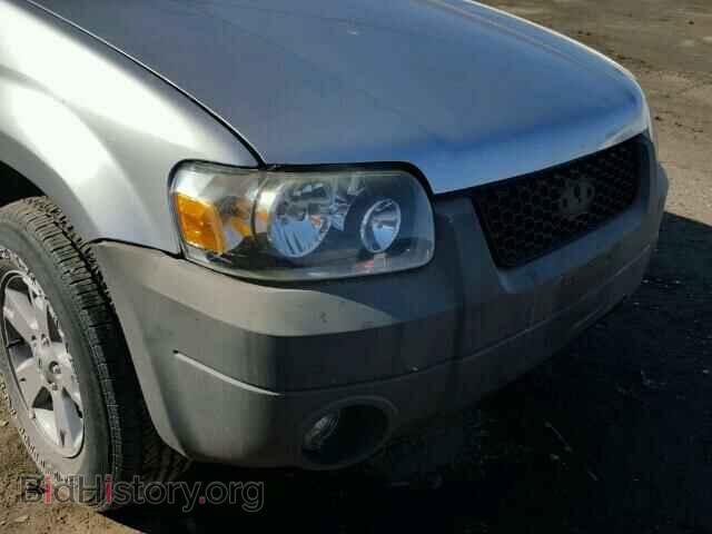 2005 FORD ESCAPE - VIN: 1FMYU93105DA10457 - Фото 9