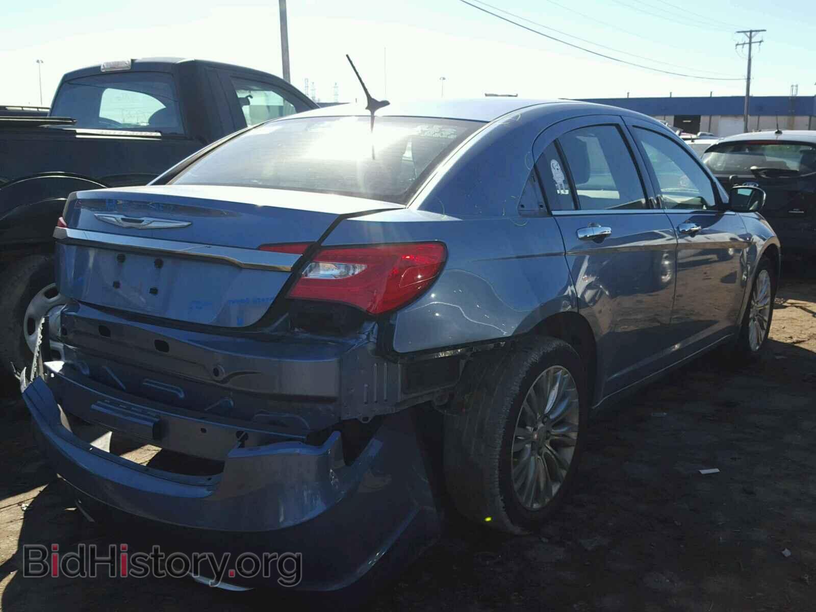 2011 CHRYSLER 200 - VIN: 1C3BC2FB2BN581838 - Фото 4