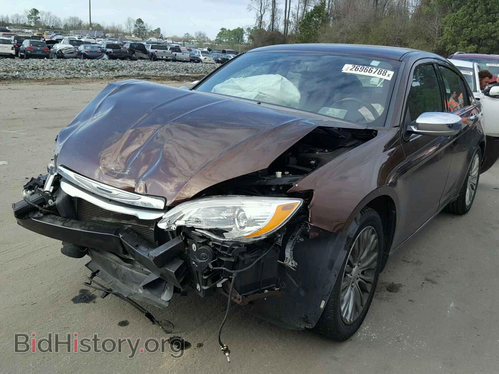 2012 CHRYSLER 200 - VIN: 1C3CCBCGXCN192547 - Фото 2
