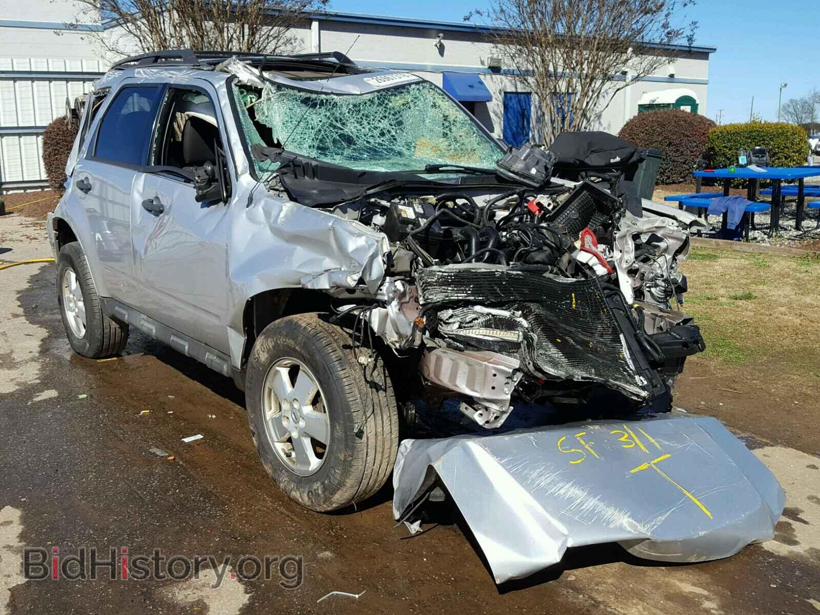Photo 1FMCU0D72BKB94493 - FORD ESCAPE 2011