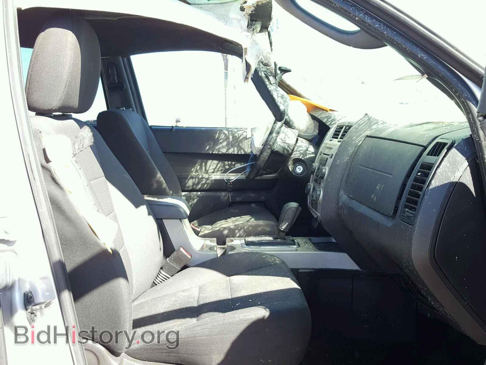 2011 FORD ESCAPE - VIN: 1FMCU0D72BKB94493 - Фото 5
