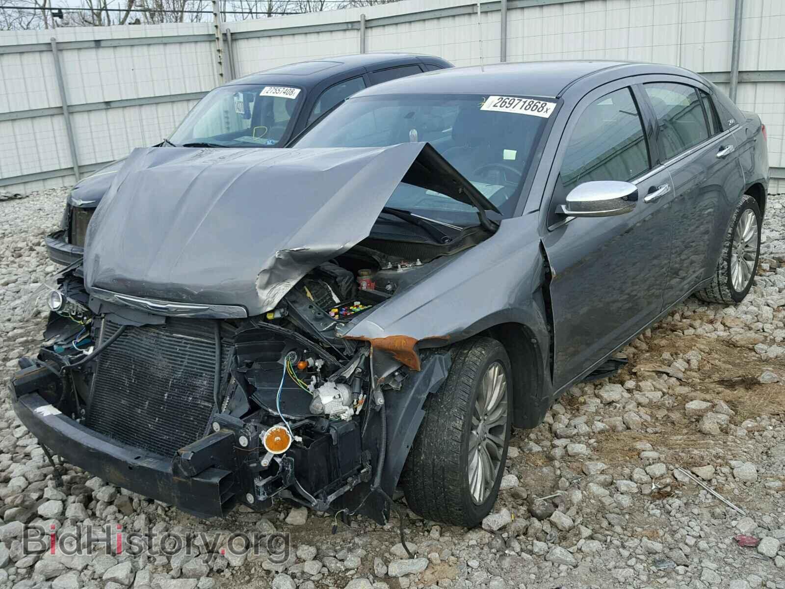 2011 CHRYSLER 200 - VIN: 1C3BC2FB5BN598259 - Фото 2