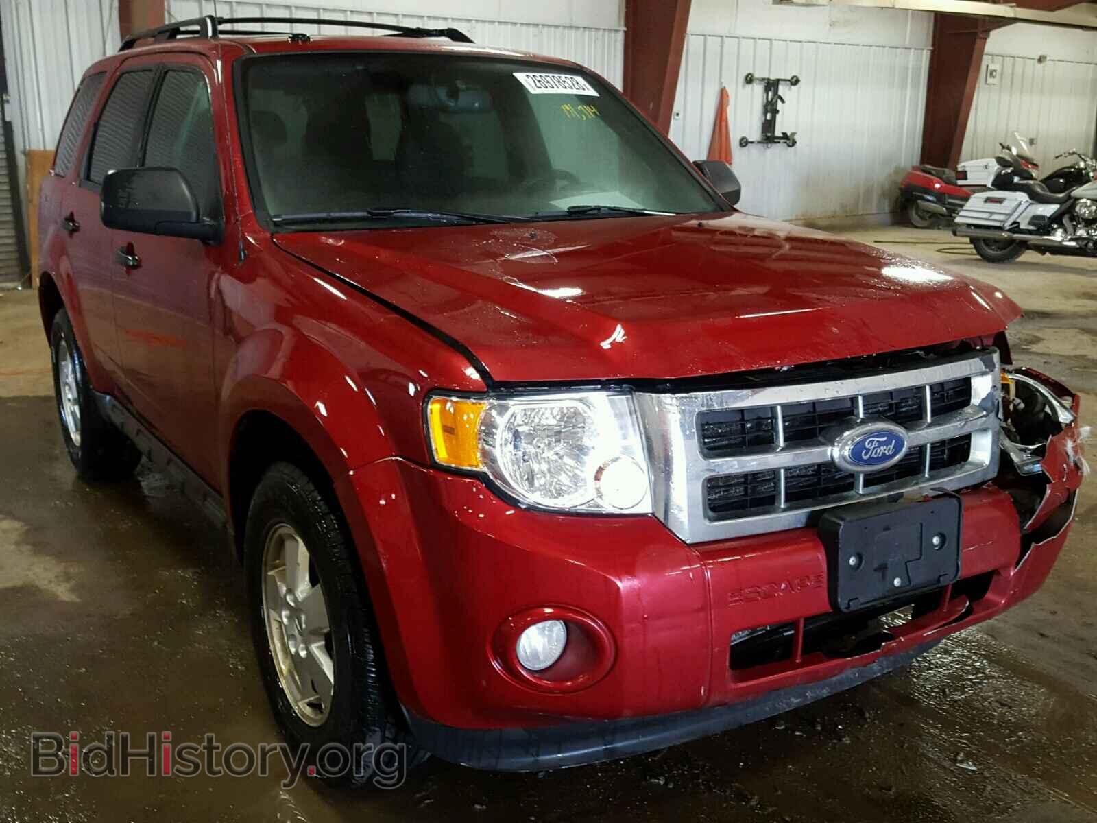 Фотография 1FMCU0D72BKC31462 - FORD ESCAPE 2011