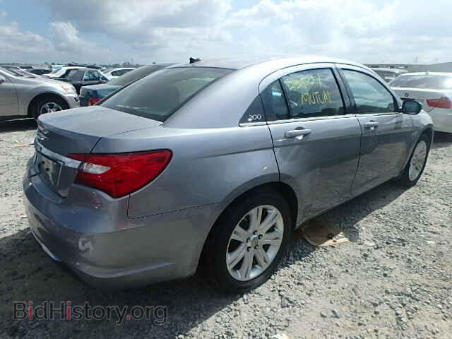 2013 CHRYSLER 200 - VIN: 1C3CCBAB0DN697893 - Photo 4
