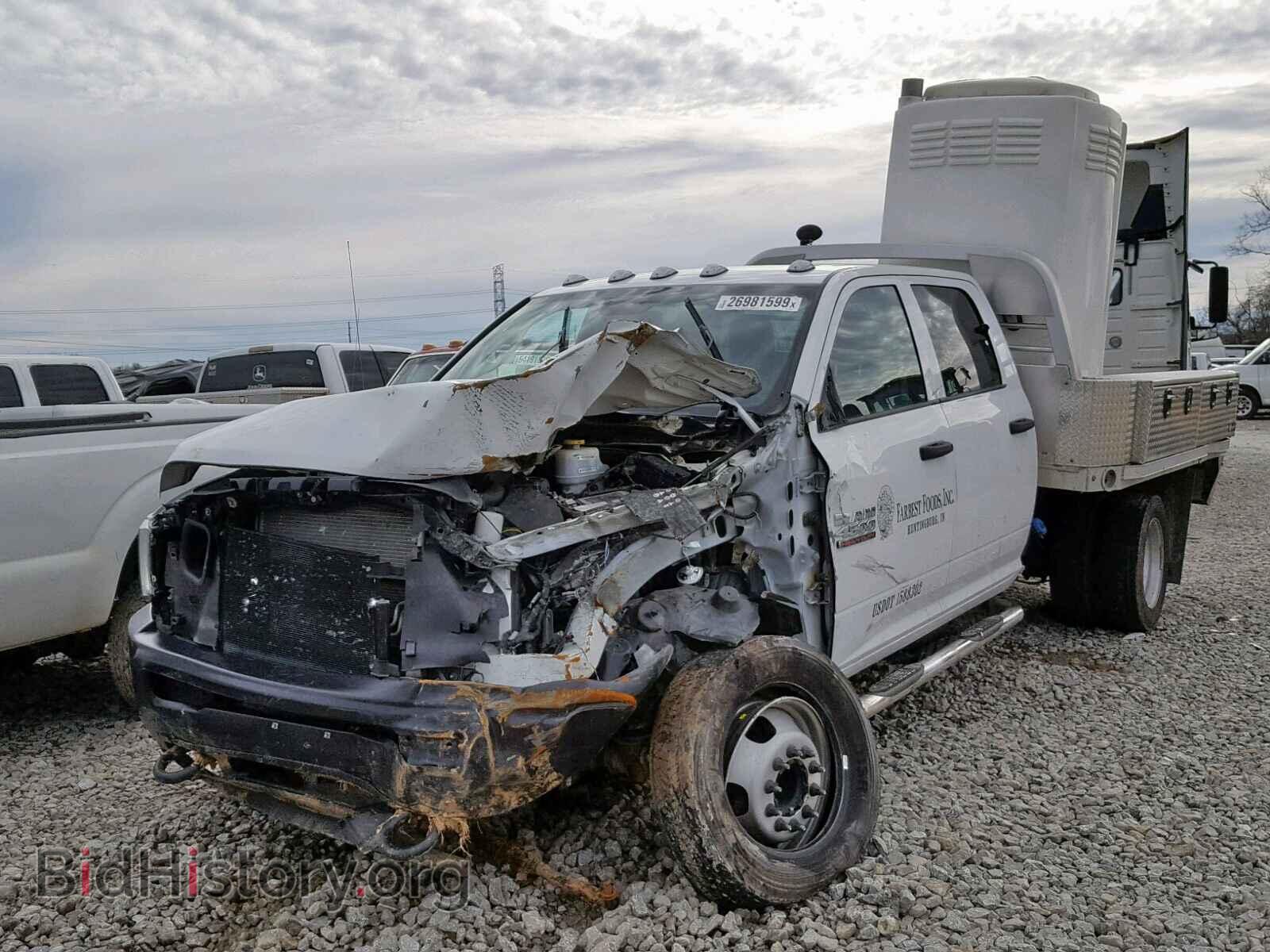 2017 RAM 4500 - VIN: 3C7WRLEL3HG776881 - Фото 2