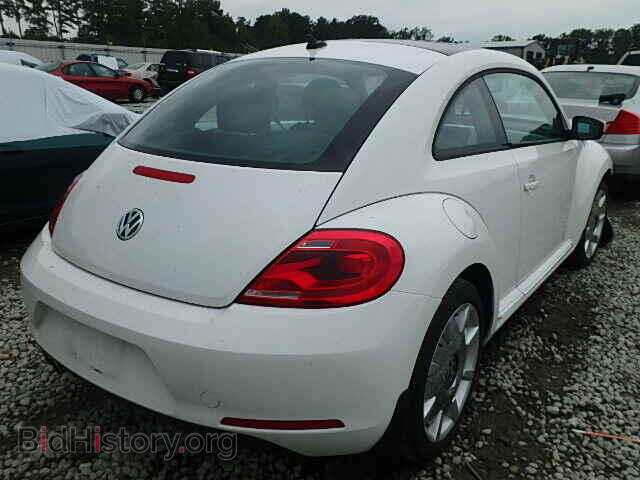 2013 VOLKSWAGEN BEETLE - VIN: 3VWJP7AT2DM614100 - Фото 4