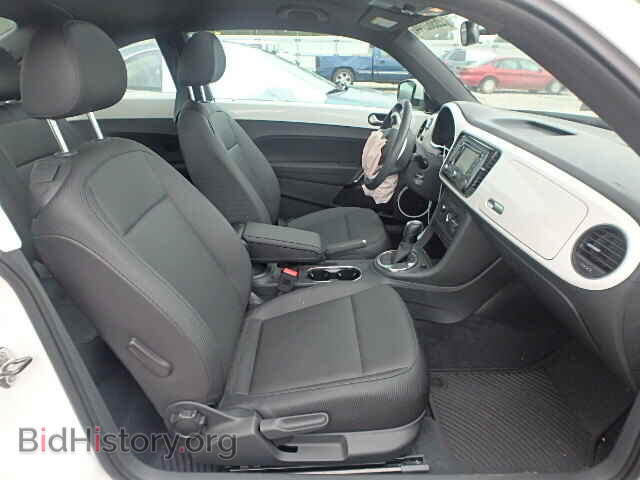 2013 VOLKSWAGEN BEETLE - VIN: 3VWJP7AT2DM614100 - Фото 5