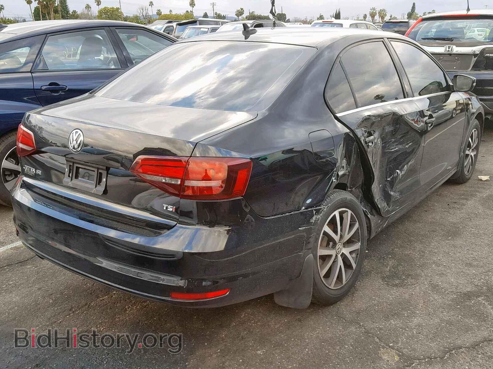 2017 VOLKSWAGEN JETTA - VIN: 3VWDB7AJ3HM400653 - Photo 4