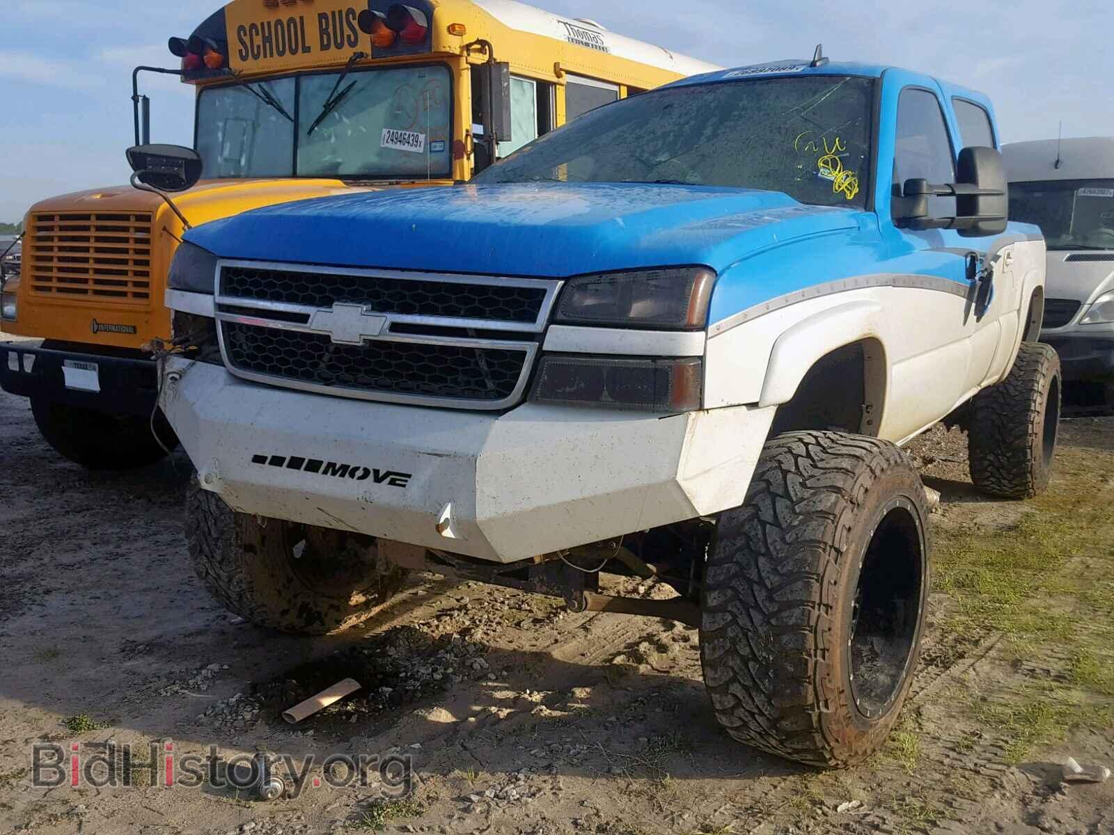 2007 CHEVROLET SILVERADO - VIN: 1GCHK23D37F129963 - Фото 2