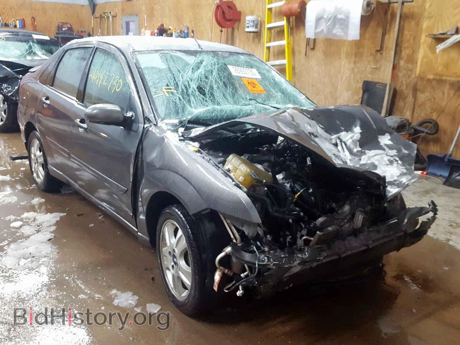 Фотография 1FAFP38Z45W116015 - FORD FOCUS 2005