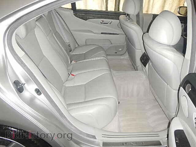 2011 LEXUS LS600 - VIN: JTHDU1EF9B5014119 - Photo 6