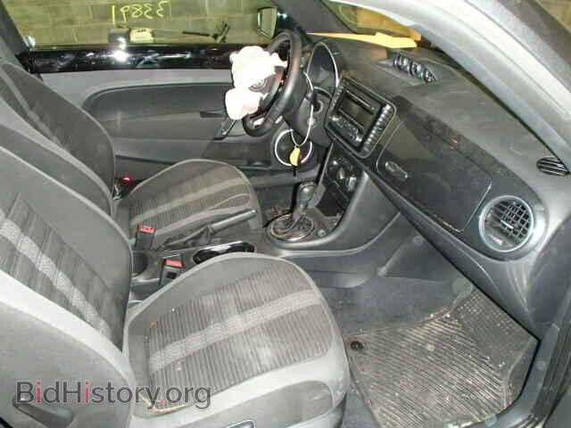 2012 VOLKSWAGEN BEETLE - VIN: 3VWVA7AT1CM661796 - Фото 5