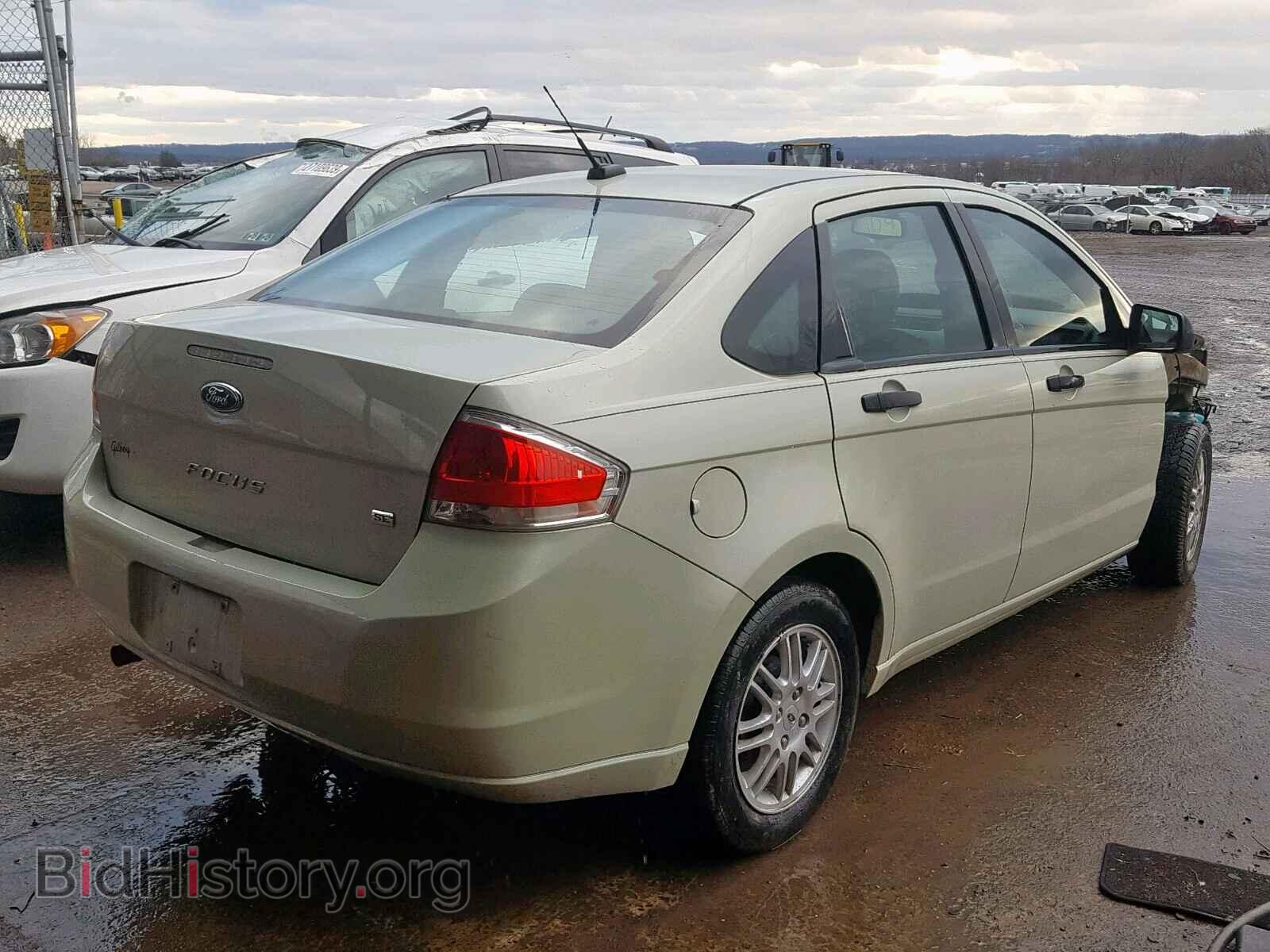 2011 FORD FOCUS - VIN: 1FAHP3FN0BW110054 - Photo 4