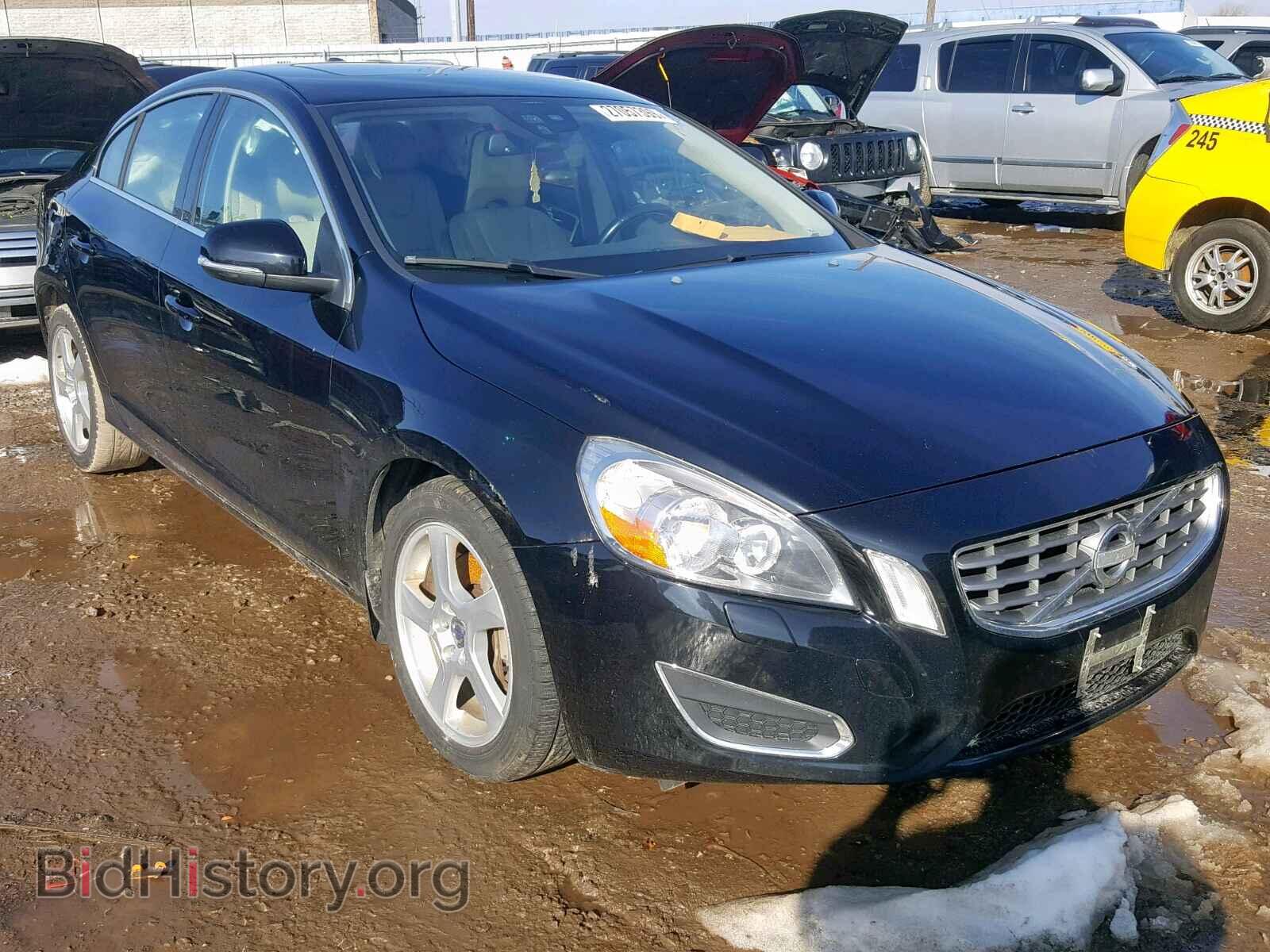 Photo YV1622FS3C2120077 - VOLVO S60 2012