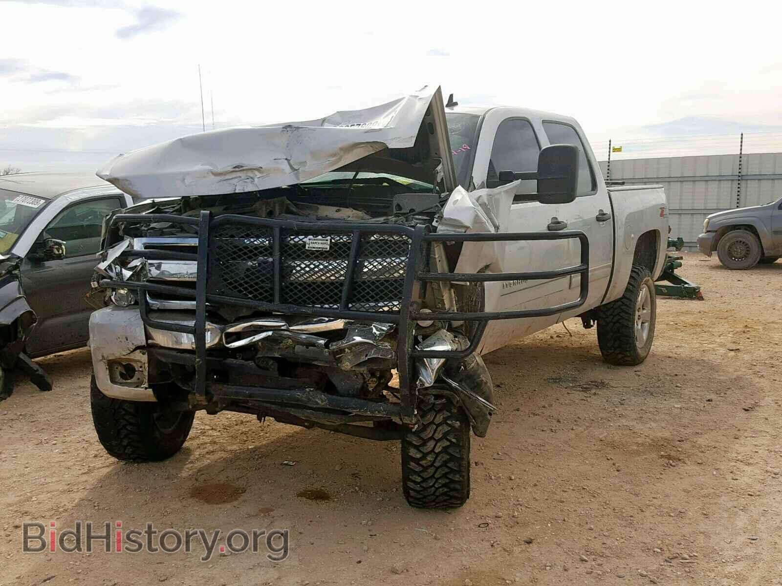 2011 CHEVROLET SILVERADO - VIN: 3GCPKSE31BG325245 - Photo 2