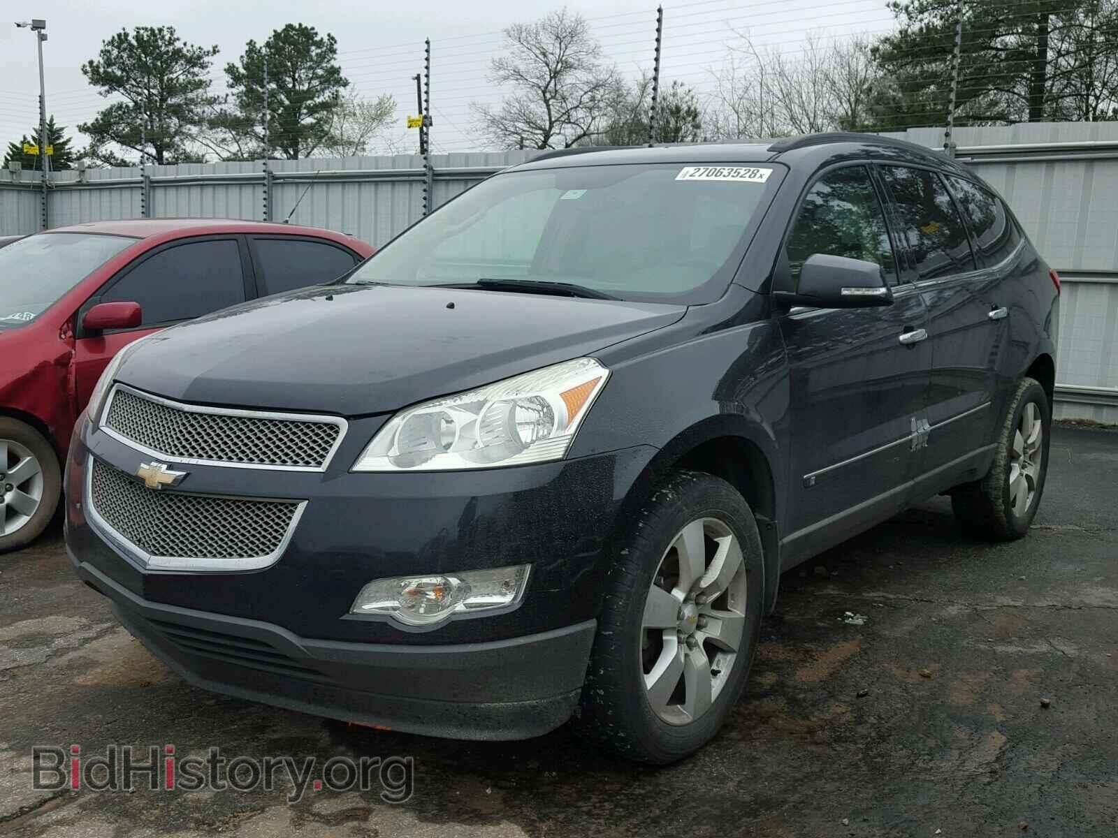 2009 CHEVROLET TRAVERSE - VIN: 1GNER33D29S136800 - Фото 2