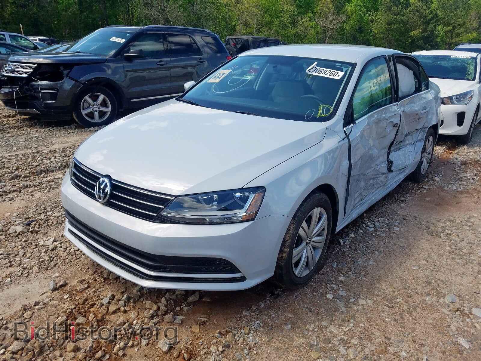 2017 VOLKSWAGEN JETTA - VIN: 3VW2B7AJ3HM347721 - Photo 2
