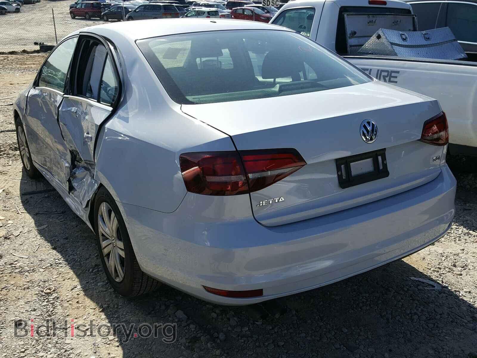 2017 VOLKSWAGEN JETTA - VIN: 3VW2B7AJ3HM347721 - Photo 3