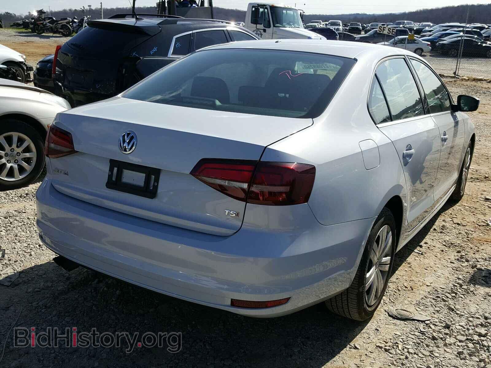 2017 VOLKSWAGEN JETTA - VIN: 3VW2B7AJ3HM347721 - Photo 4