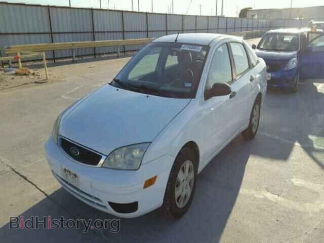 2007 FORD FOCUS - VIN: 1FAFP34N87W197686 - Фото 2