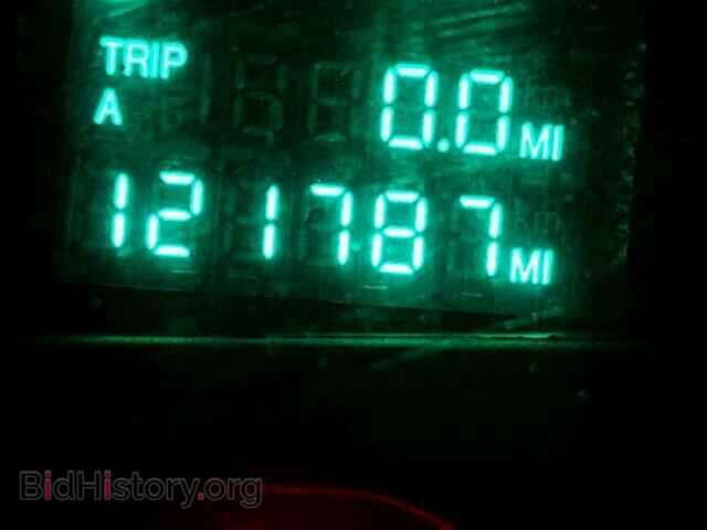 2002 CADILLAC DEVILLE - VIN: 1G6KD54Y92U236946 - Photo 8