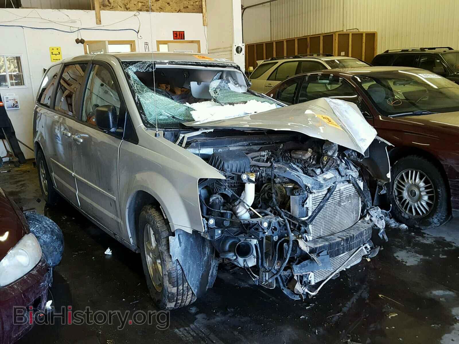 Photo 2D4RN4DE6AR195117 - DODGE CARAVAN 2010