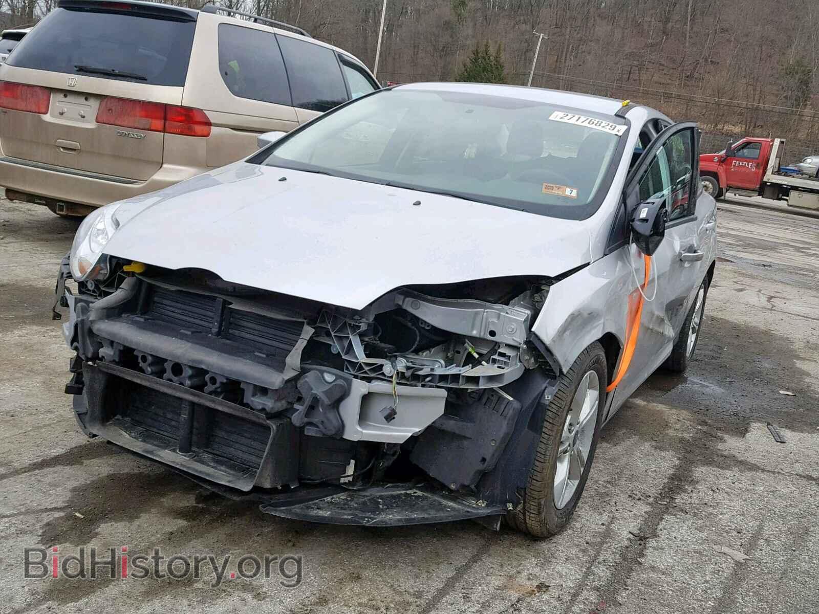 2014 FORD FOCUS SE - VIN: 1FADP3F23EL438420 - Фото 2