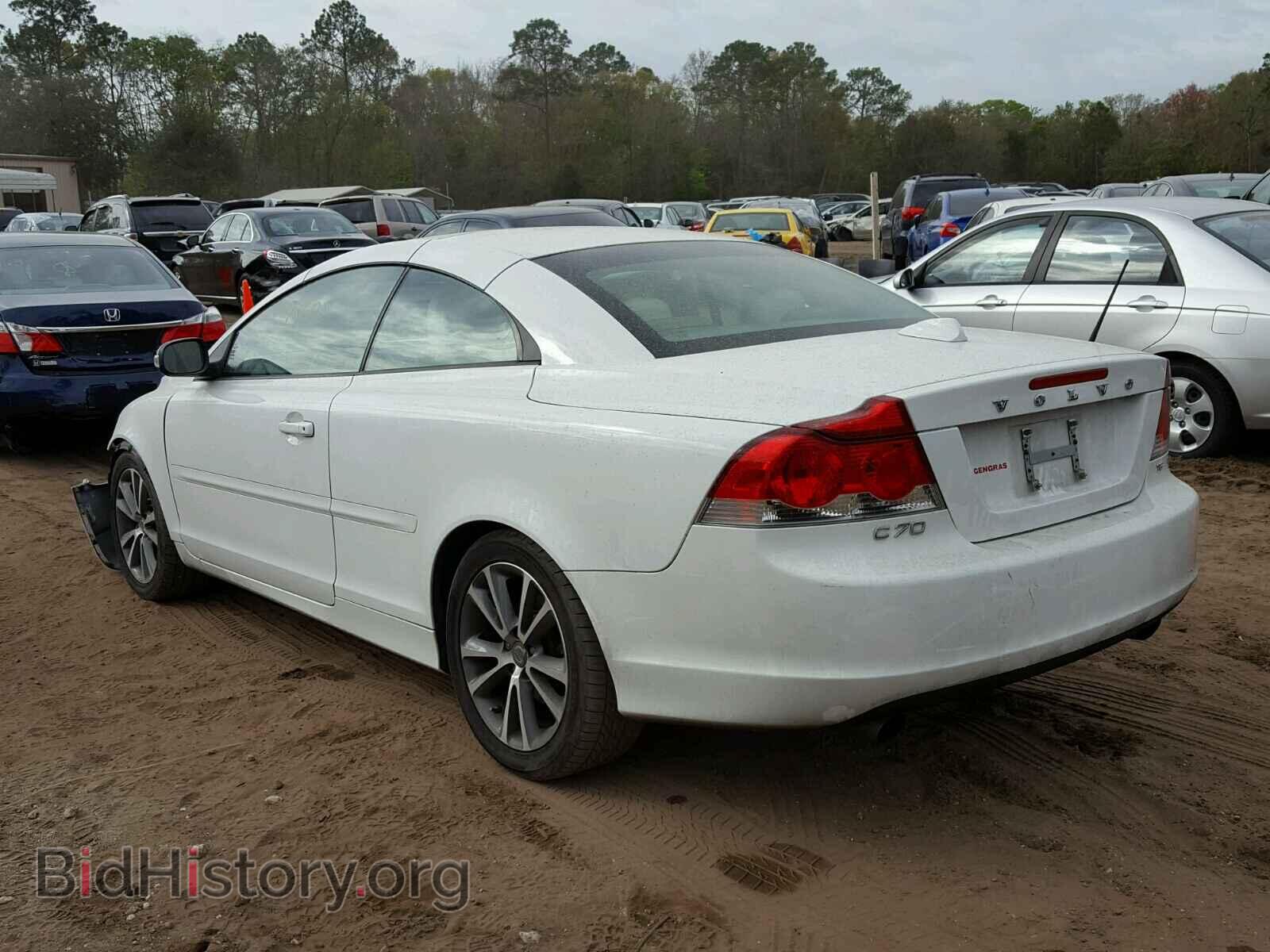 2010 VOLVO C70 - VIN: YV1672MC4AJ092077 - Фото 3