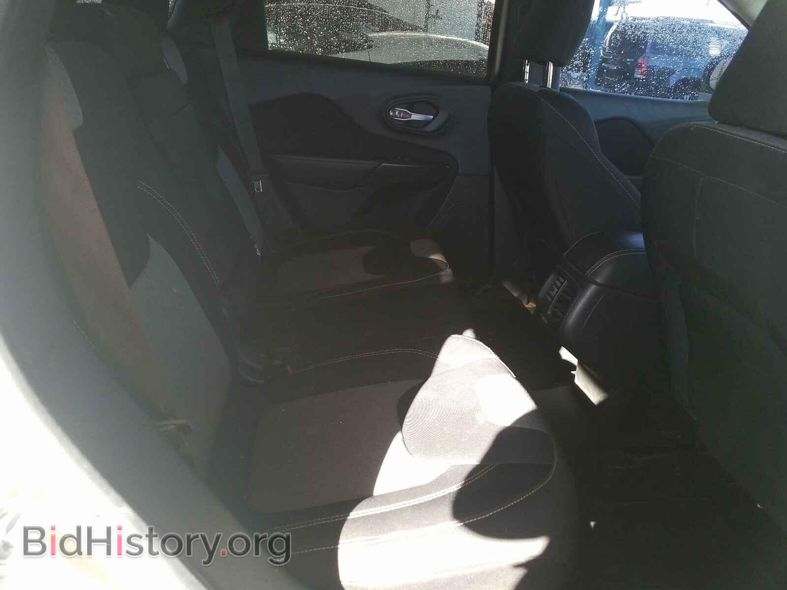2015 JEEP CHEROKEE - VIN: 1C4PJLAB2FW700041 - Фото 6
