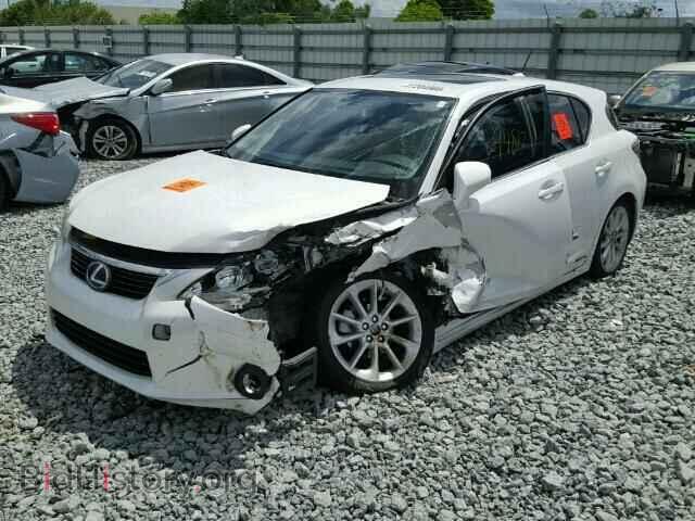 2011 LEXUS CT 200 - VIN: JTHKD5BH8B2046226 - Фото 2