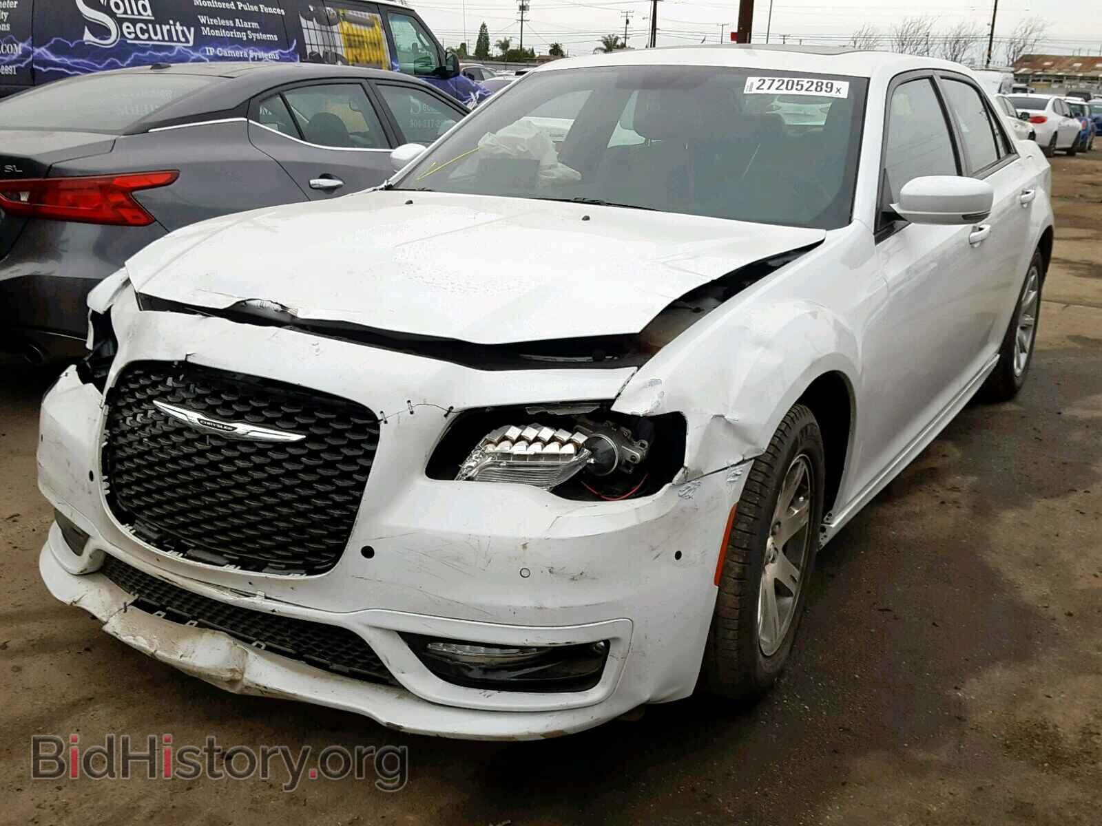 2018 CHRYSLER 300 - VIN: 2C3CCABG6JH274566 - Фото 2