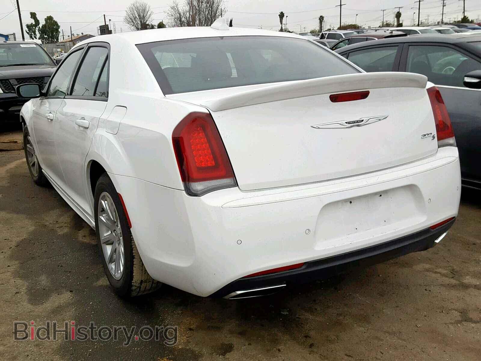2018 CHRYSLER 300 - VIN: 2C3CCABG6JH274566 - Фото 3