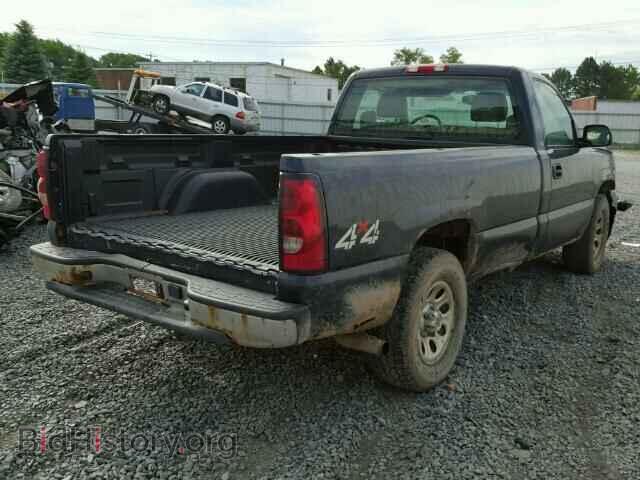 2005 CHEVROLET SILVERADO - VIN: 1GCEK14V75Z112602 - Фото 4