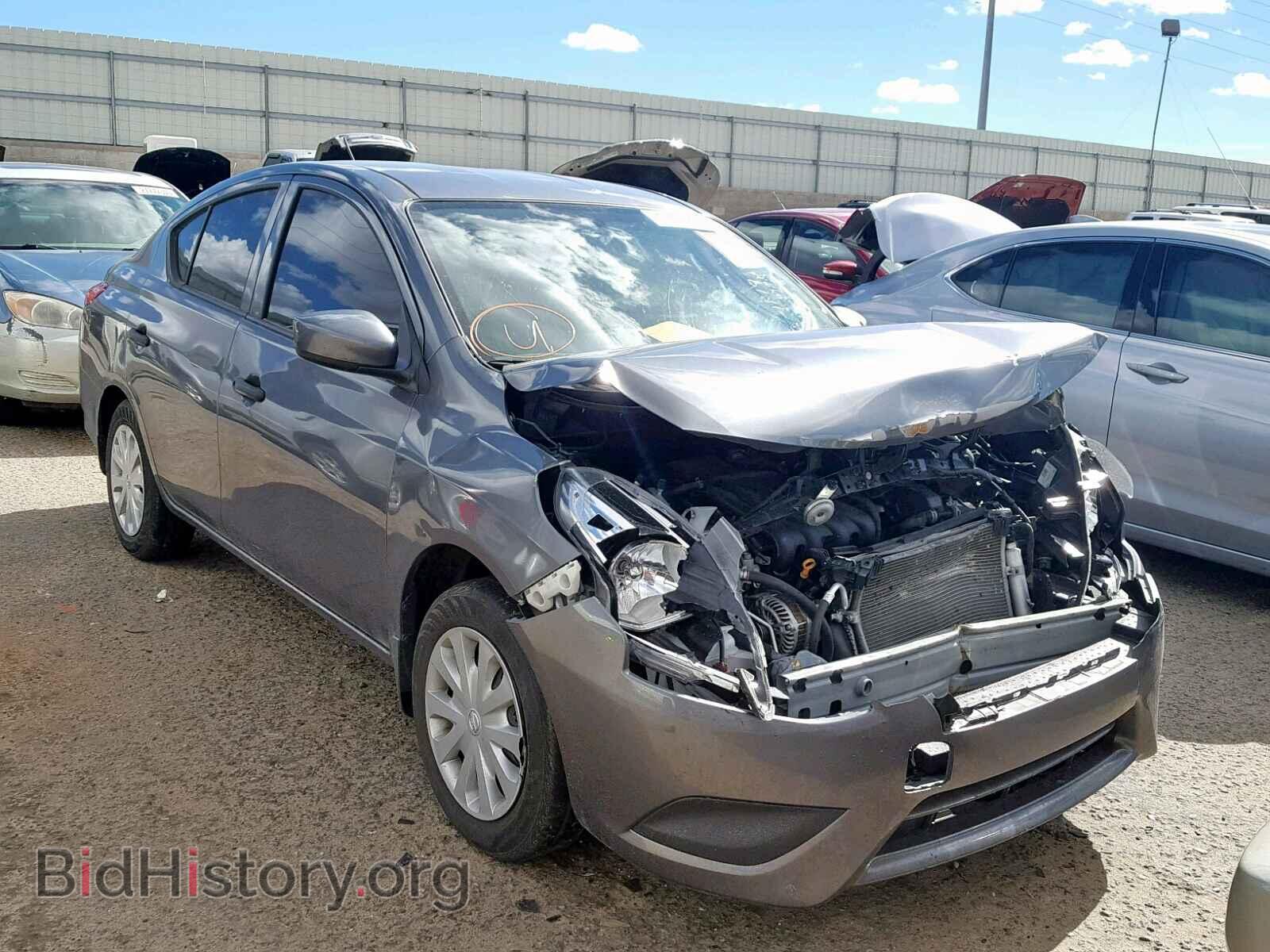 Photo  - NISSAN VERSA 2017
