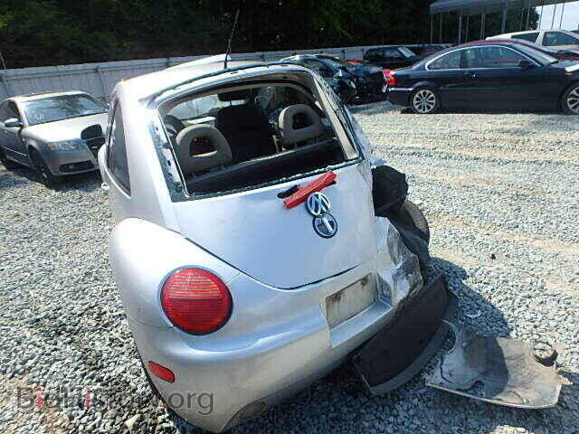 2000 VOLKSWAGEN BEETLE - VIN: 3VWCF21C3YM431048 - Фото 10