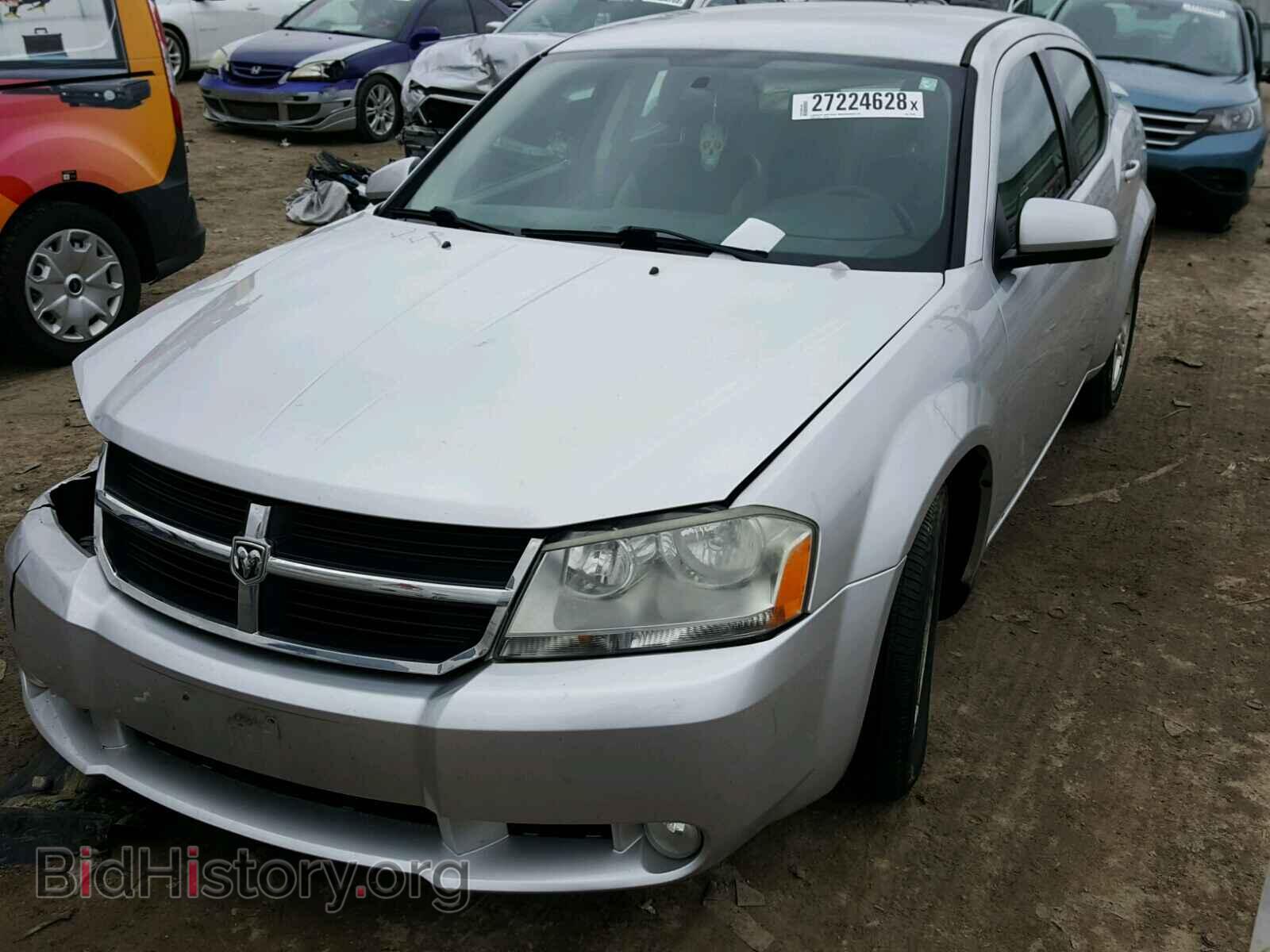 2010 DODGE AVENGER - VIN: 1B3CC5FBXAN225266 - Фото 2