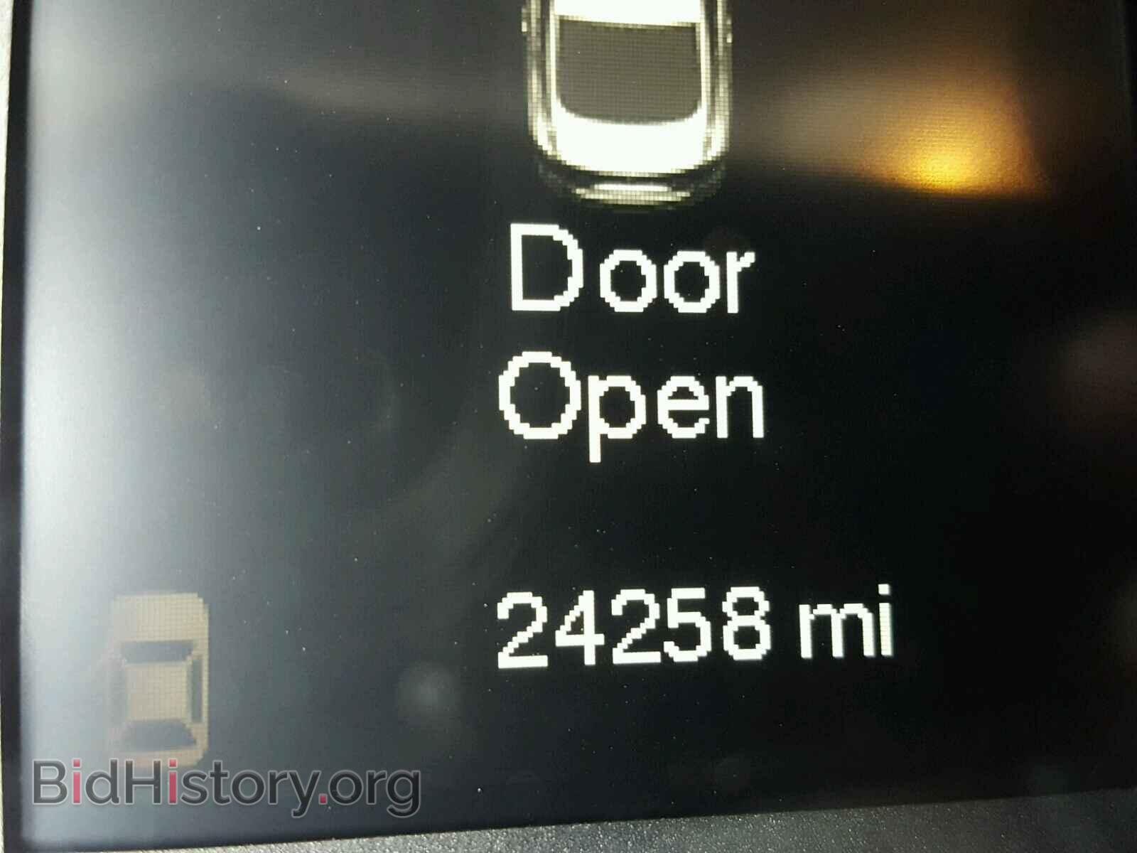 2015 CHRYSLER 200 - VIN: 1C3CCCABXFN752648 - Фото 8