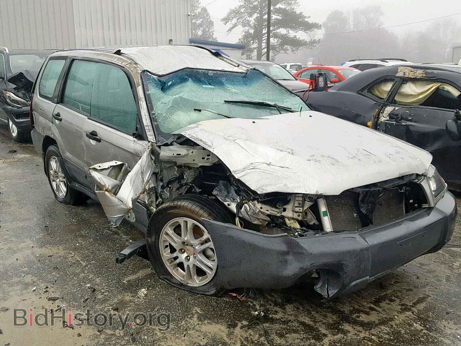 Photo  - SUBARU FORESTER 2005