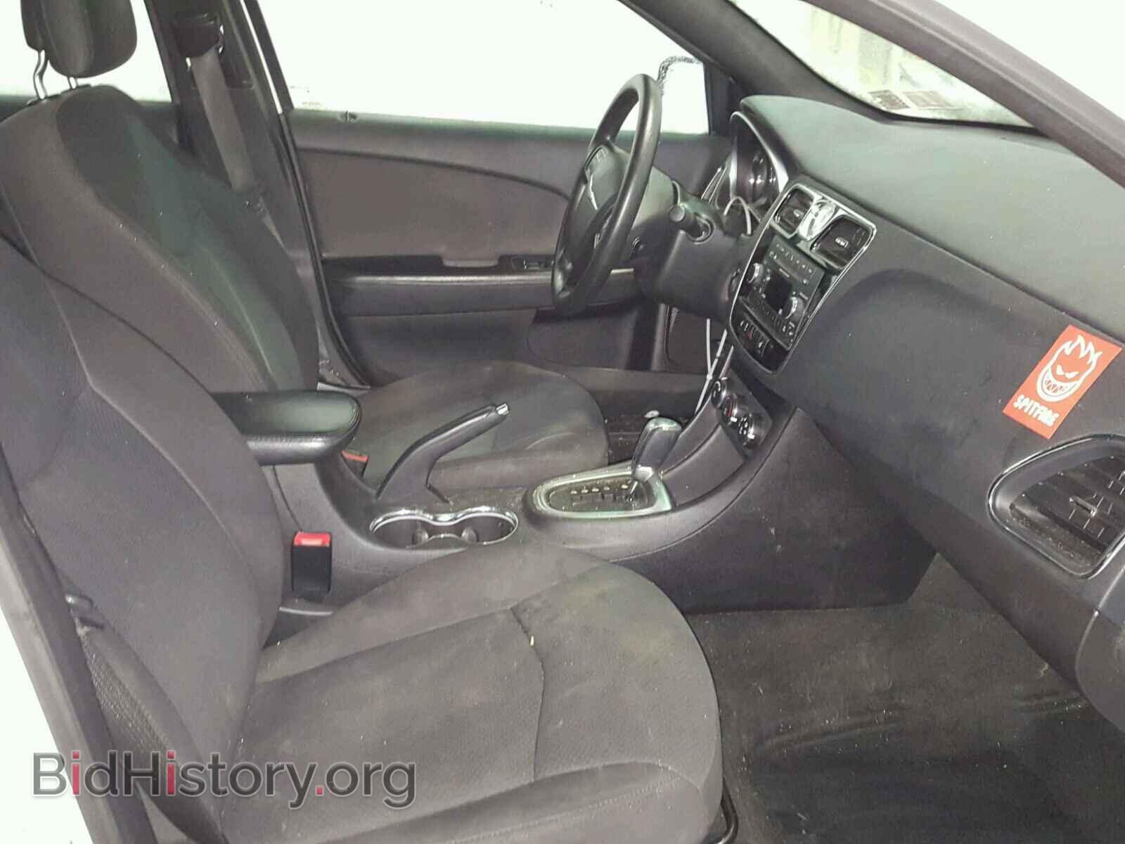 2012 CHRYSLER 200 - VIN: 1C3CCBAG2CN256468 - Фото 5